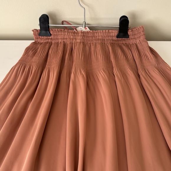 NWT  Brand new Uniqlo Gather Long Skirt - Picture 5 of 6
